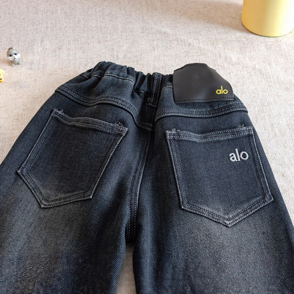 Kids' fleece-lined jeans, new autumn/winter style, thickened fleece-lined casual pants for toddlers and babies, warm winter wear.