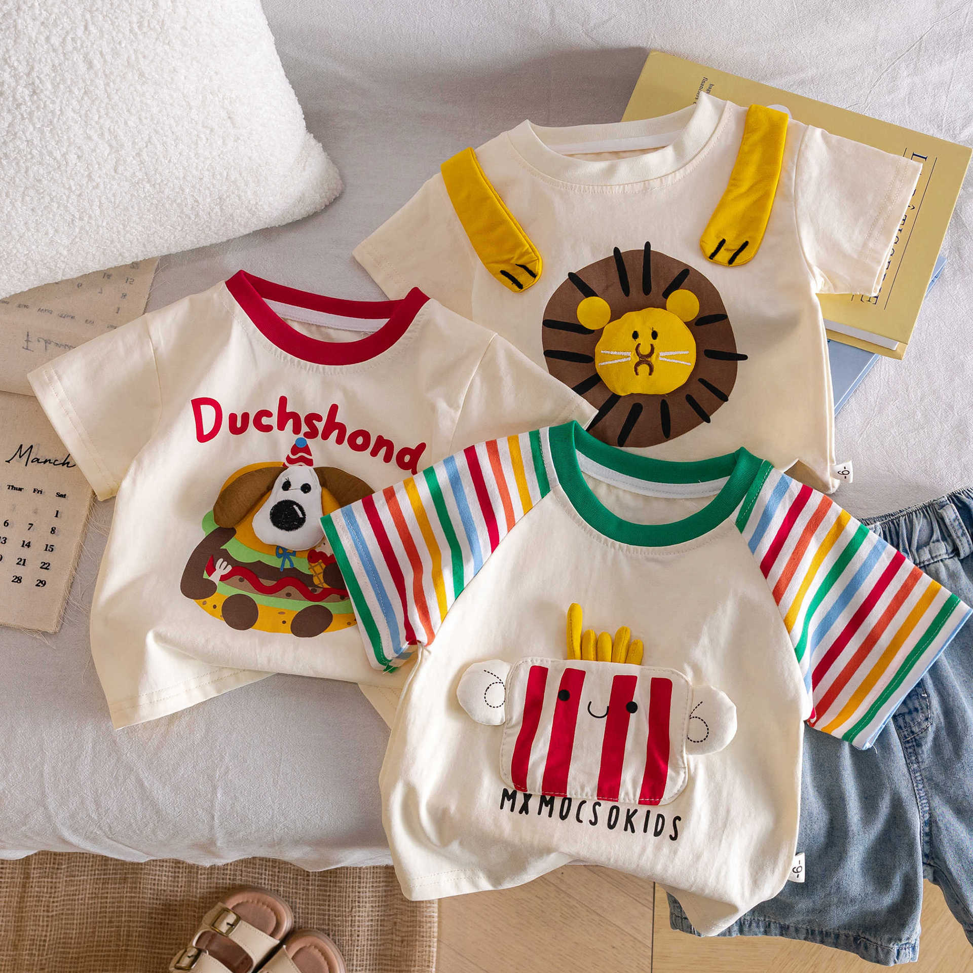 Boys' short-sleeved T-shirt, summer 2025 new style, handsome short-sleeved top, baby boy's clothes, summer base layer.