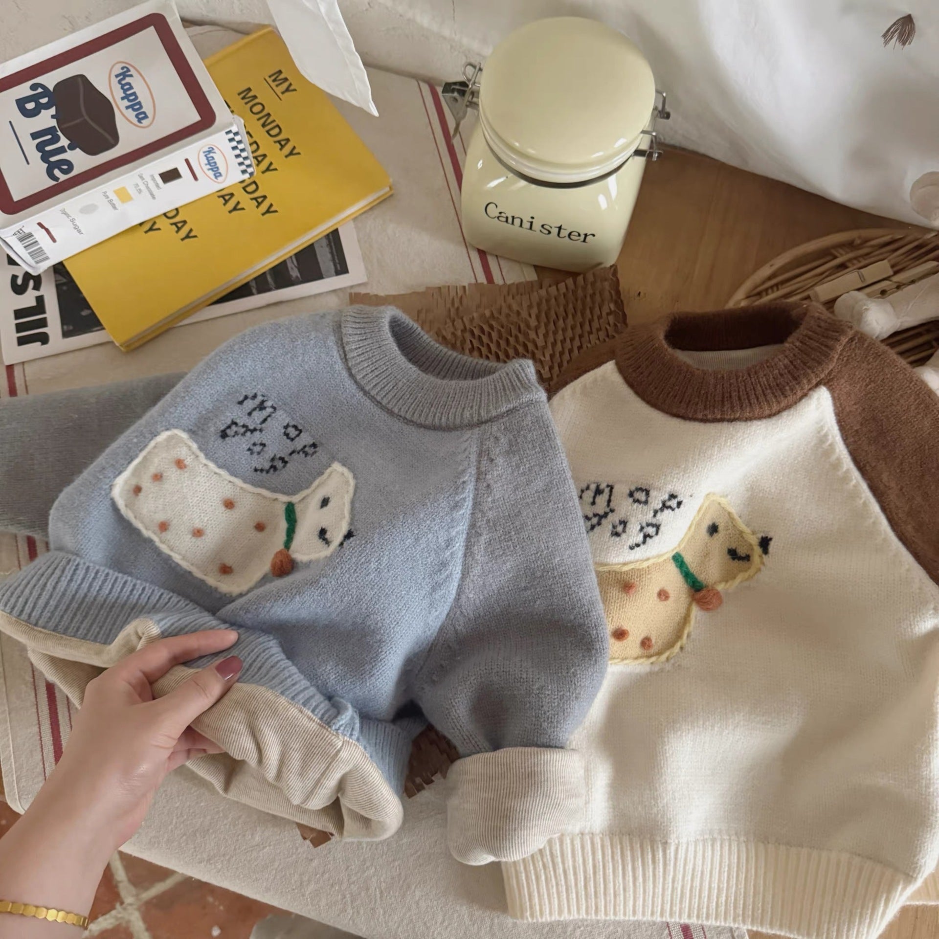 Children's 2025 Winter Sweater, Boys and Girls, Thickened Casual Knitwear, New Style, Baby Cartoon Pullover Base Layer, Warm